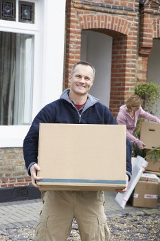 House removals in Denmark with moving boxes and transport planning